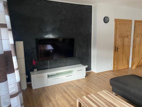 Dreis-Tiefenbach Apartment | Ferienwohnung mit 4 Schlafzimmer oder 10 Schlafmöglichkeiten