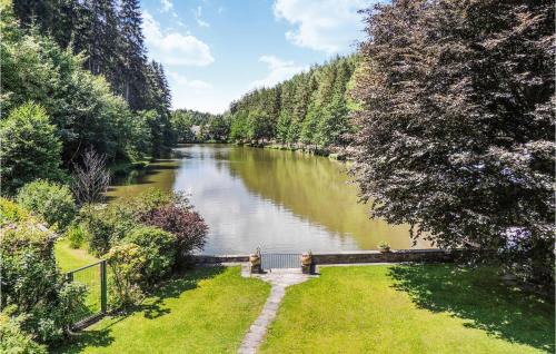 Aldrans Apartment | Ferienwohnung Mit Seeblick