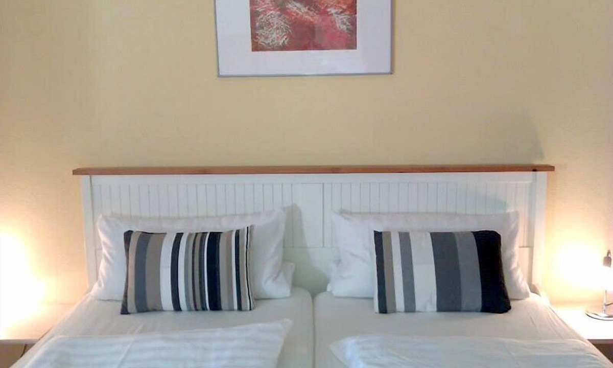 Dettelbach Apartment | Ferienwohnung mit sonniger Terrasse und gemütlichem Garten