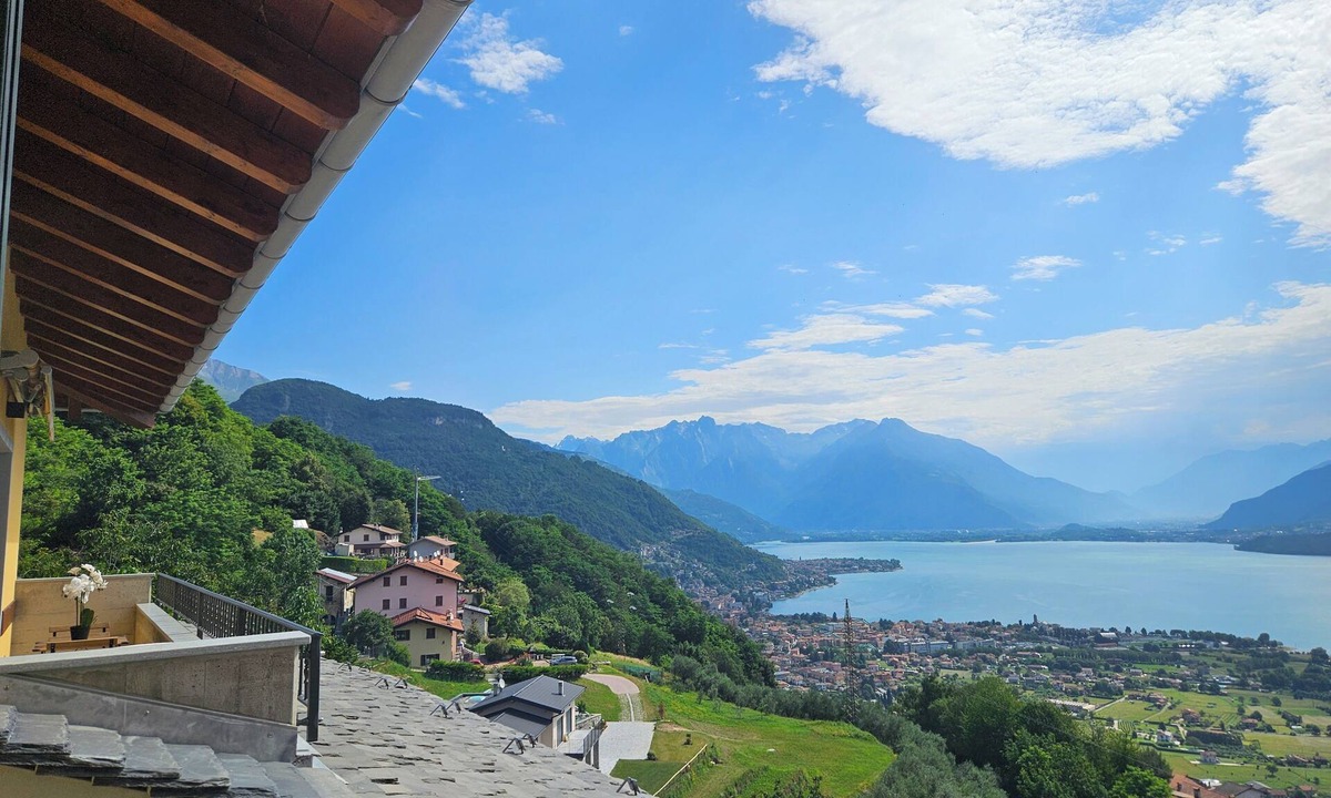 Stazzona Apartment | Ferienwohnung mit Terrasse mit Seeblick, Bbq, Garten, Wlan, TV Sat. Parkplatz