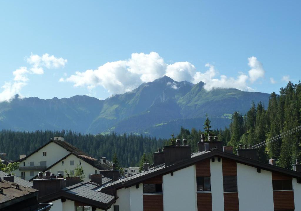 Laax Apartment | Ferienwohnung Murschetg