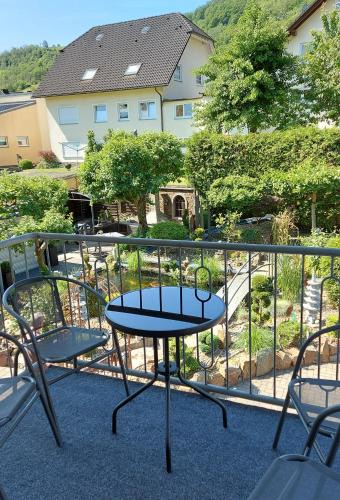 Bremm Apartment | Ferienwohnung Pellenz