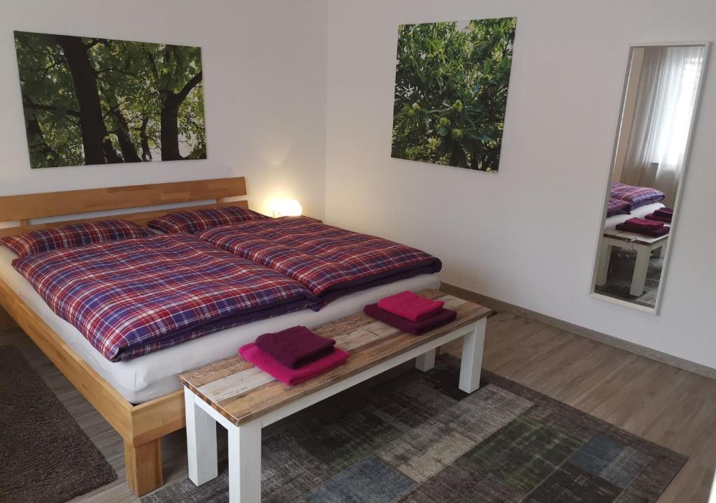 Schwaikheim Apartment | Ferienwohnung S-Bahn Nähe