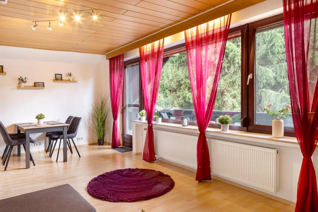Wellerode Apartment | Ferienwohnung Schliestädt