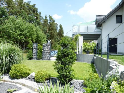 Wackersdorf Apartment | Ferienwohnung Seenlandwinkel