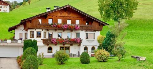 Vorderthiersee Apartment | Ferienwohnung Seethaler - Gartenblick