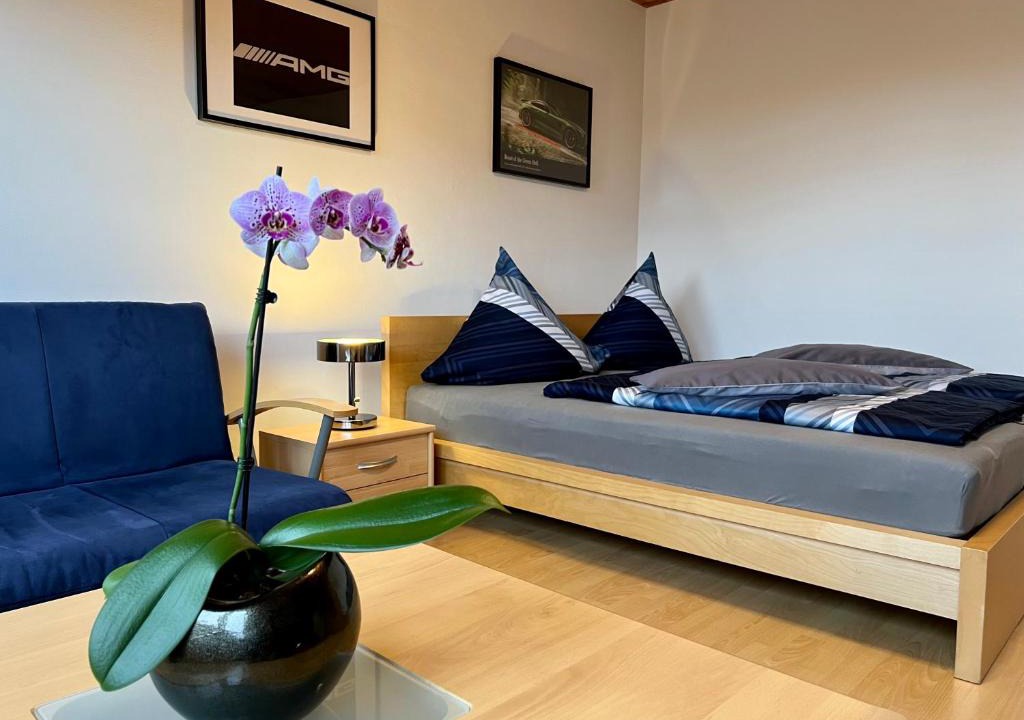 Herresbach Apartment | Ferienwohnung Terrasse Parkplatz WallBox Nürburgring
