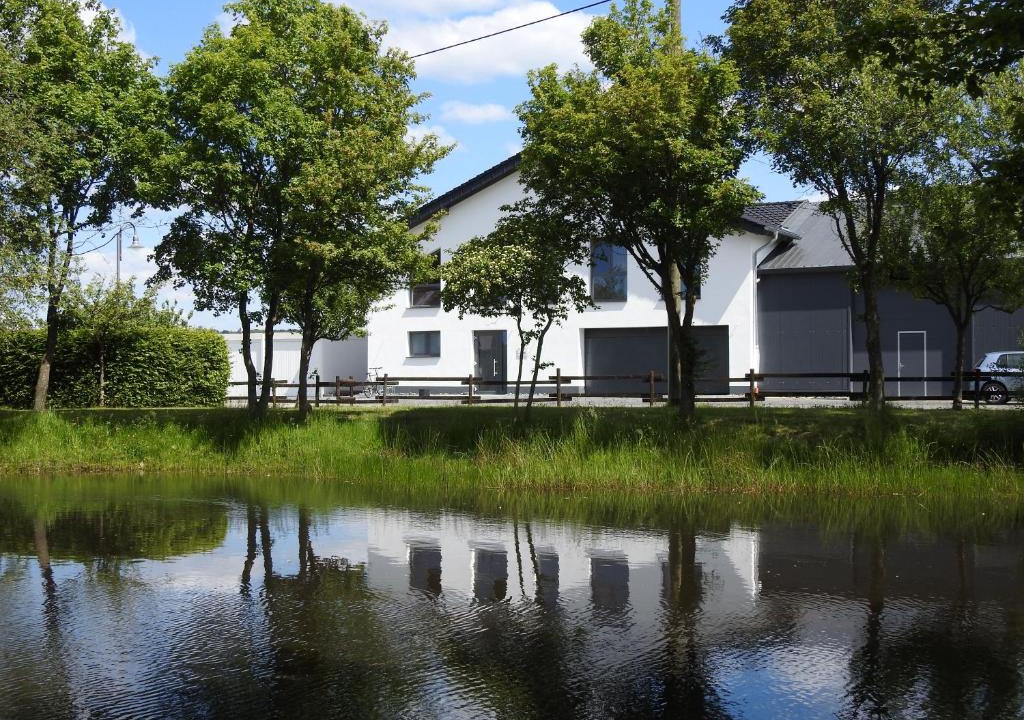 Pitscheid Apartment | Ferienwohnungen Eifelausblick
