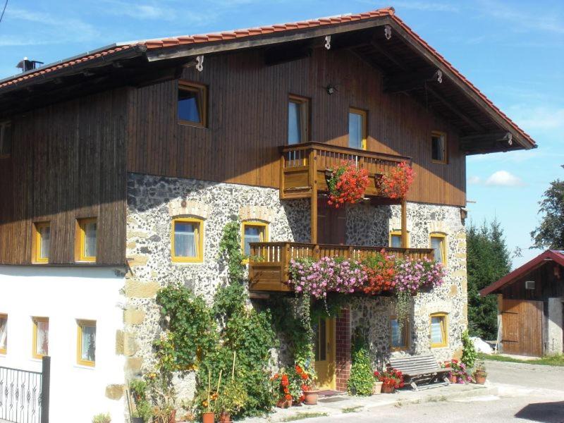 Teisendorf Apartment | Ferienwohnungen Esterer