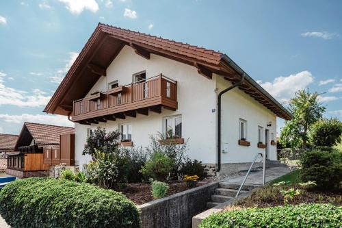 Lam Apartment | Ferienwohnungen Knaus