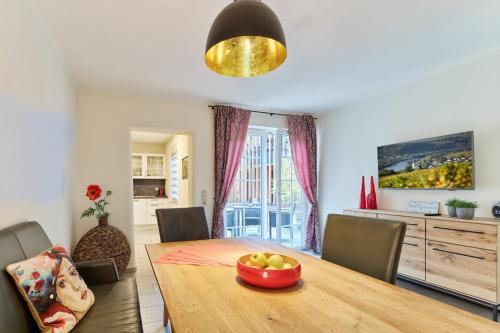 Kluesserath Apartment | Ferienwohnungen Weingut und Vinothek Regnery