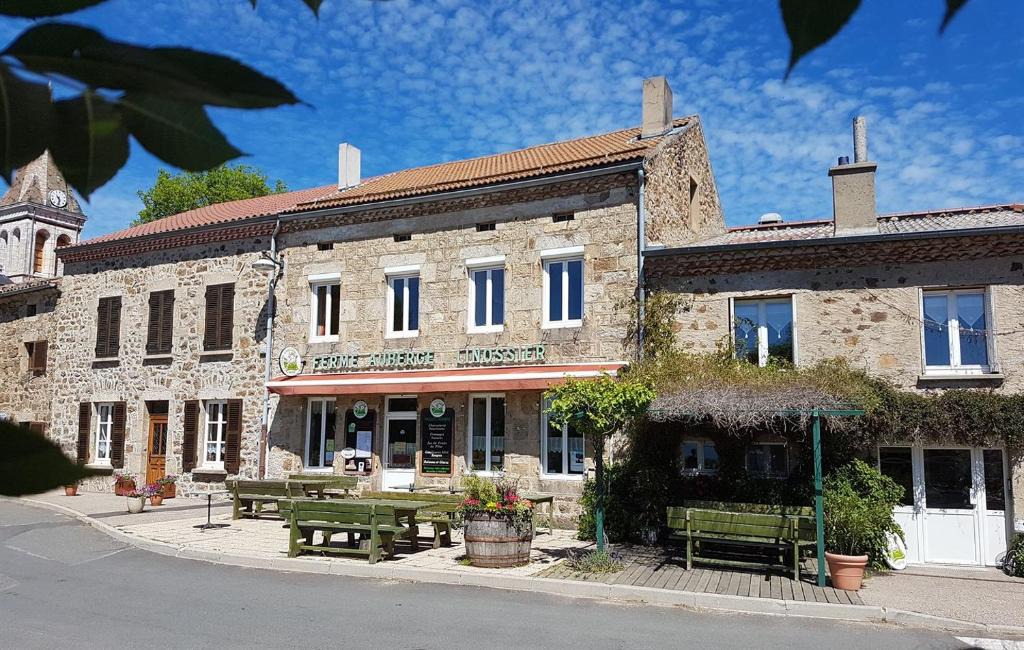 Burdignes House | Ferme Auberge Linossier