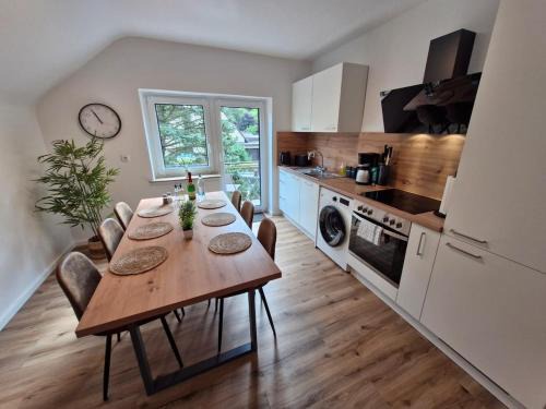Verden Apartment | FeWo AllerGrün, Balkon mit Blick in die Natur
