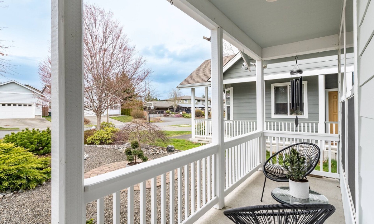 Guide Meridian House | MAJOR INTERNATIONAL SPORTING EVENT 2026 3BR + Daybed Midway Near Seattle & Vancouver