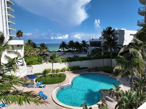 Hollywood South Central Beach Apartment | FIFA 2026 Base | Oceanfront Condo | Pool + Gym | 12min Hard Rock Stadium | Hollywood Beach