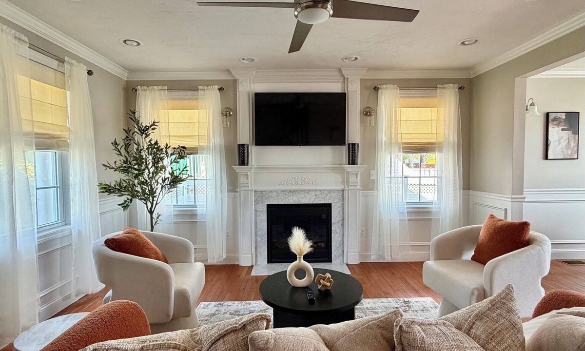 Valley Falls House | MAJOR INTERNATIONAL SPORTING EVENT Ready - Game Room - 25 mins to Stadium