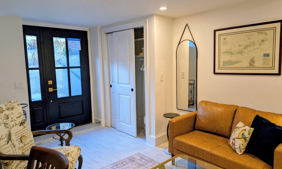 Riverside Apartment | Major international sporting event - Gorgeous studio with AC in Cambridge. Walking lifestyle!