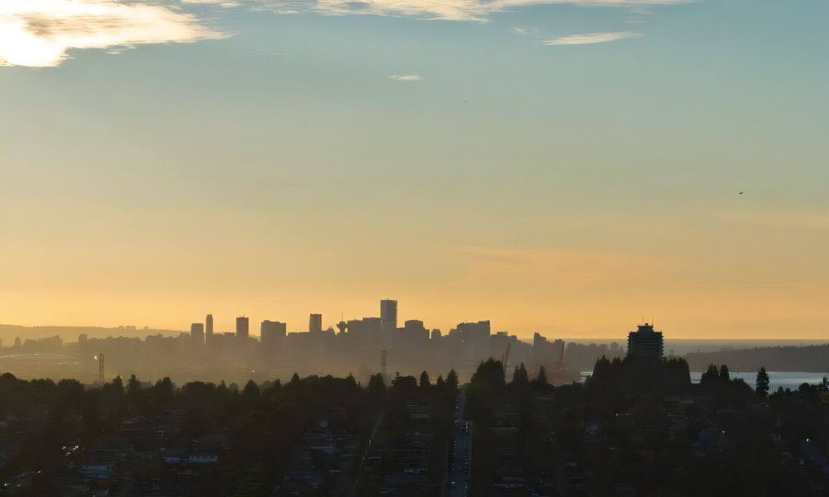 Burnaby House | ⚽ Major international sporting event Luxury Stay | Pool + Hot Tub + Views