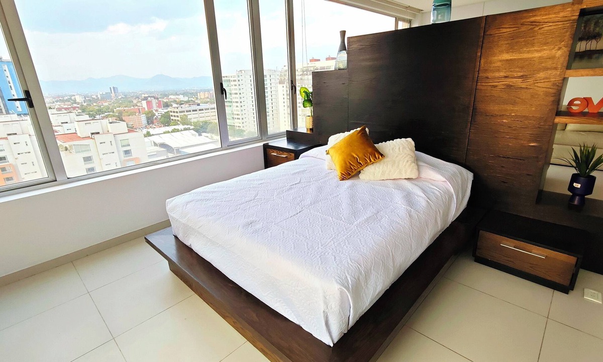 Granada Apartment | Major international sporting event Polanco City View Apartment with Private Park Access, High-Speed Wi-Fi and Shopping Center