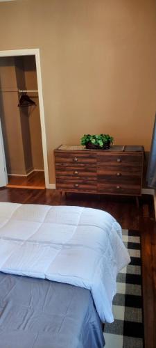 Maplewood Apartment | Fill Your Headspace with Tranquility Near NYC