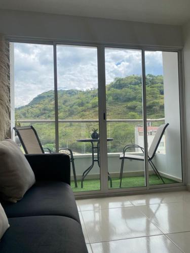Pinchote Apartment | Fin de semana en increíble apartamento - 2 cuartos, sofacama, piscina y parking gratis