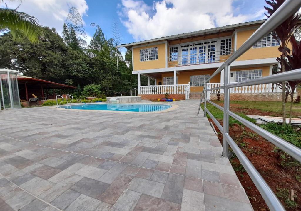 Vijes Cabin | FINCA CORENAS