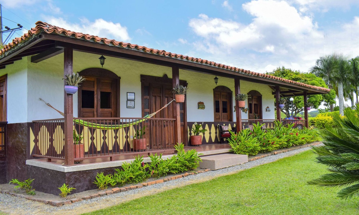 Armenia House | Finca Eje Cafetero !!