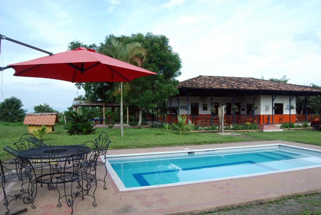 Armenia House | Finca La Camelia