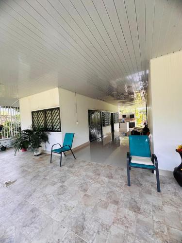 Rivera House | Finca Privada con Piscina Natural y ambiente ecologico cerca de Neiva
