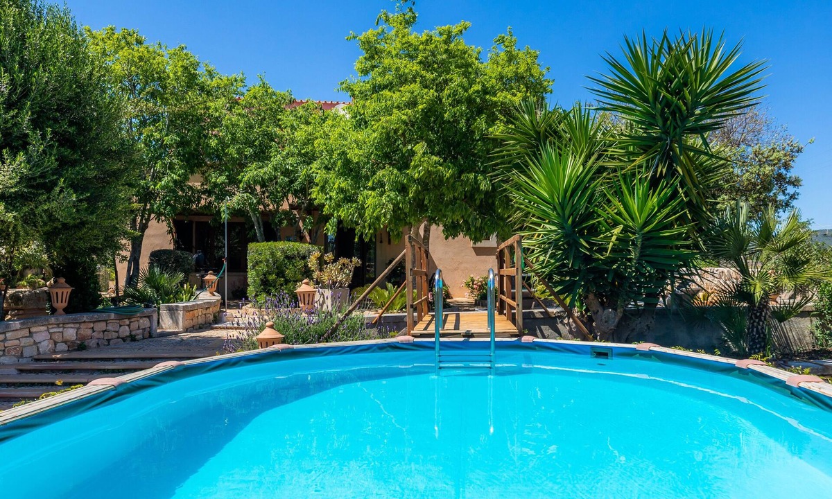 Manacor Villa | Finca Son Lloringo with beautiful outdoor garden, fruit trees and Wifi