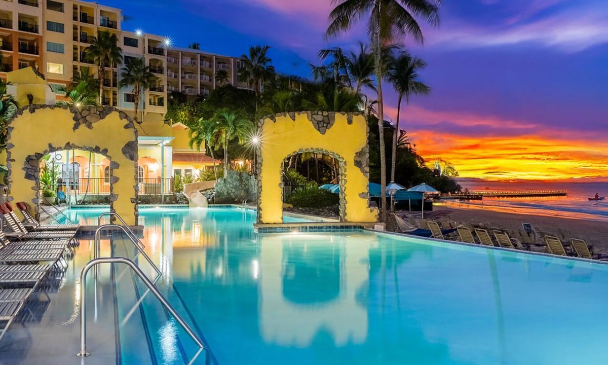Estate Bakkero Resort | 𝐅𝐢𝐧𝐝𝐢𝐧𝐠 𝐌𝐞𝐢𝐥𝐢’𝐬 Beachfront Dream Holiday at Frenchman's Cove Resort
