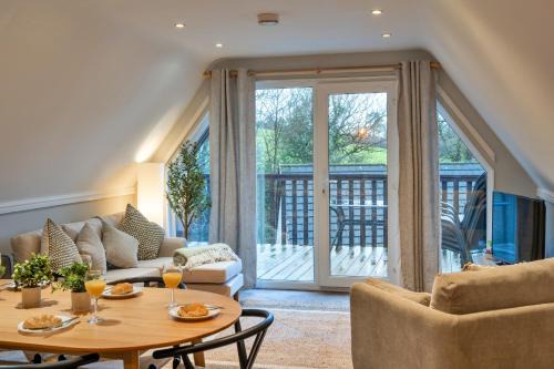 St. Ann's Chapel Ski Chalet | Finest Retreats - Toblerone Lodge