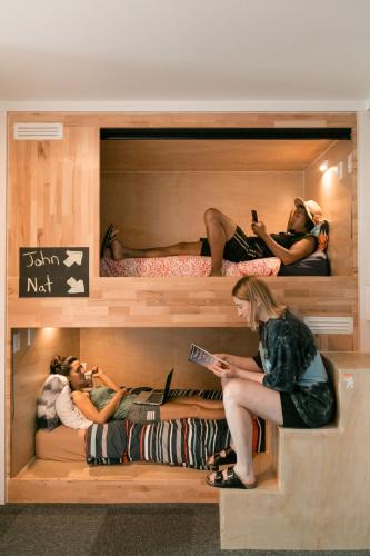 Taupo Hostel | Finlay Jack's Backpackers