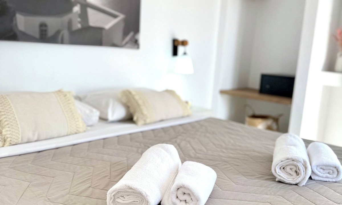 Fira Apartment | Fira Basement Studios