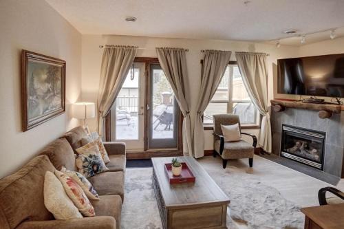 Canmore Apartment | Fire Mountain 204 2 Level, 2 bed, great views!