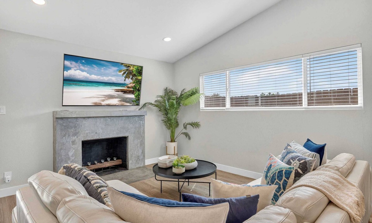 Bay Ho House | Fire Pit & Canyon Views | 10 Min to La Jolla Beach