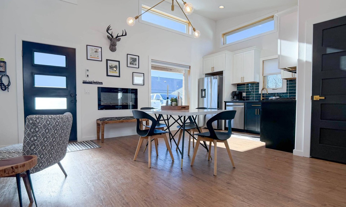 Sheridan House | Fire Pit Under the Stars |The Wayfarer Bungalow