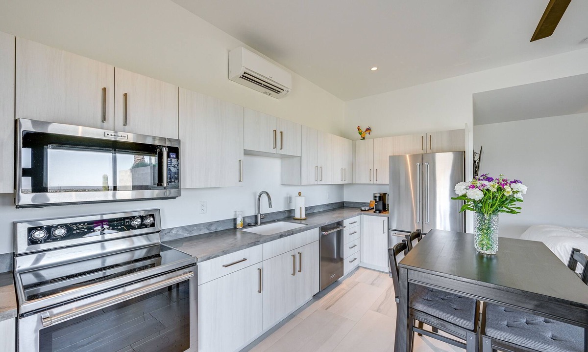 San Tan Valley Apartment | Fire Pit & Views at Peaceful Queen Creek Studio