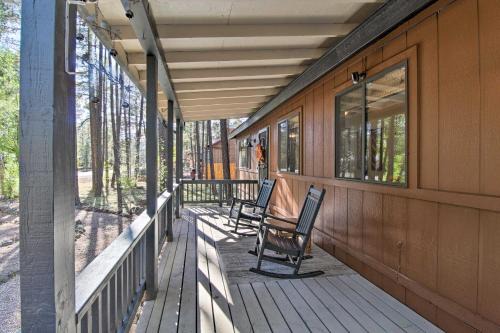 Pinetop House | Fireplace, Deck & Grill: Pinetop Cabin Rental!