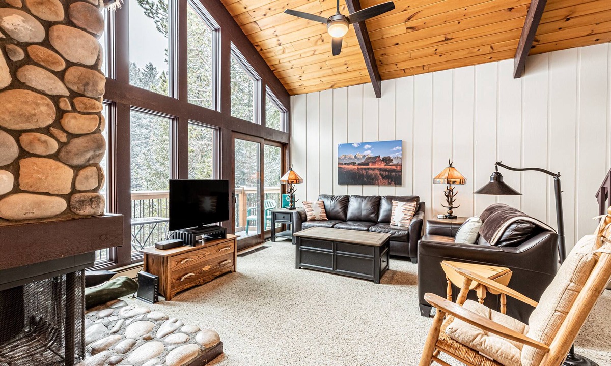 Warrior's Mark Condo | Fireplace, Private Balcony, River/Forest Views!