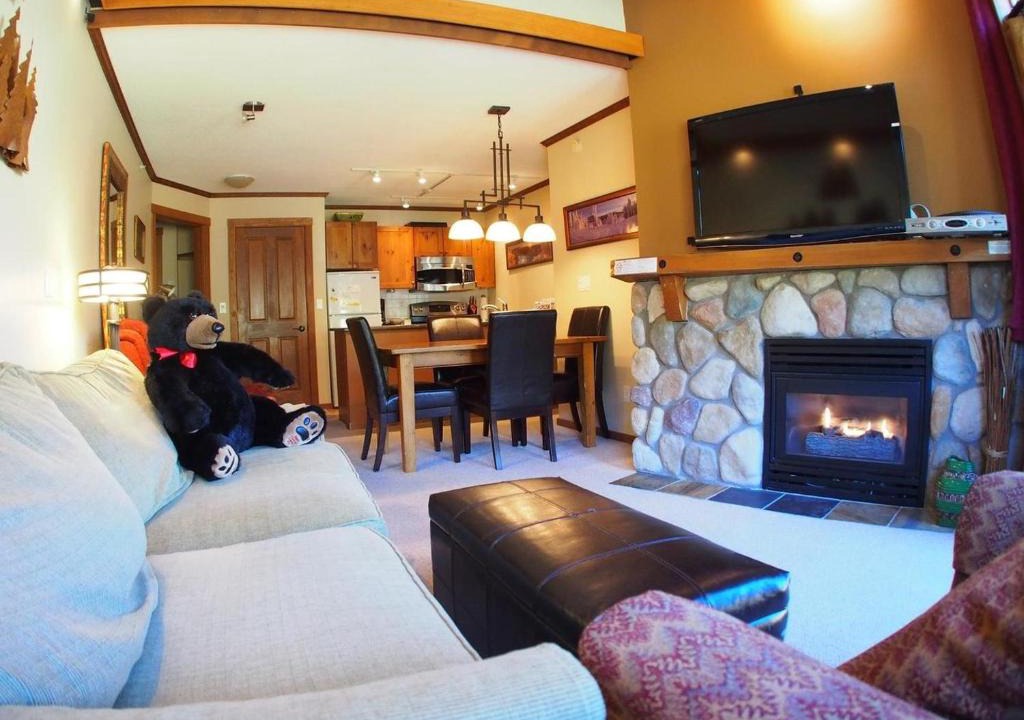 Sun Peaks Cabin | Fireside Lodge #409