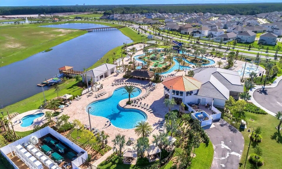 Kissimmee Condo | Fireworks @ Night -storey Lake By Shine Villas 709 2 Bedroom Apts