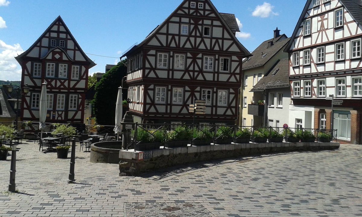 Werdorf Apartment | First-class 4 * holiday apartment for those seeking tranquility on the Lahn bike path, garden & terrace