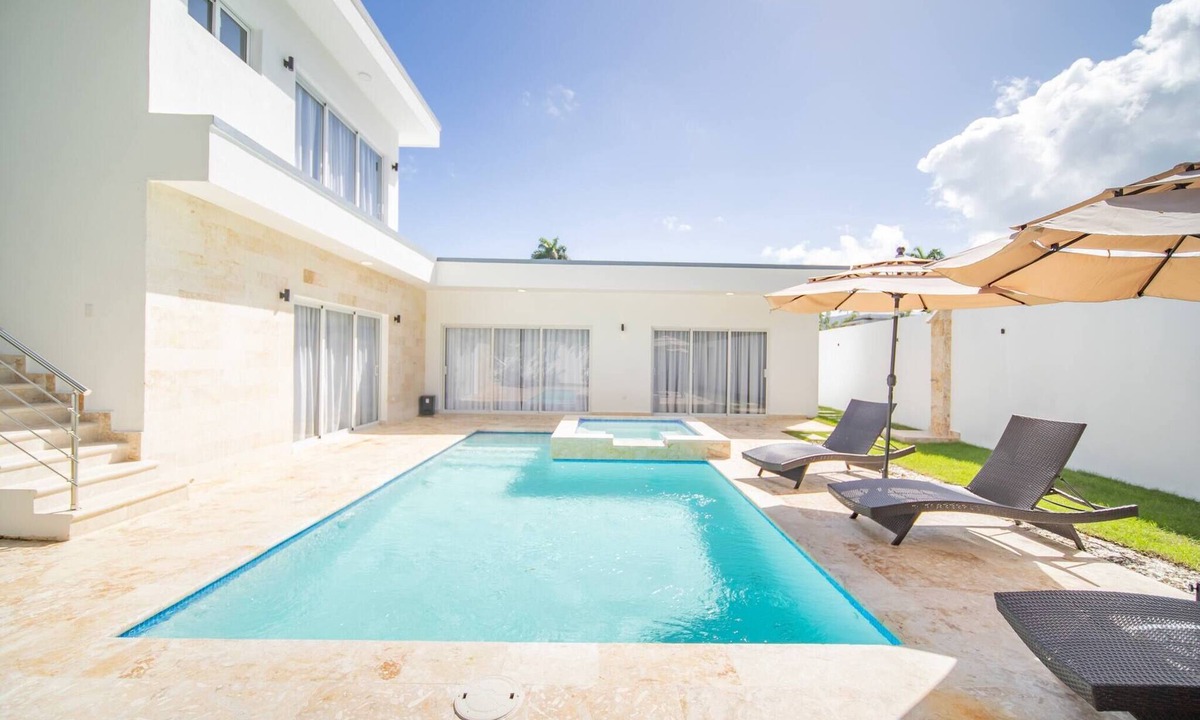 La Mulata Villa | First Class 4br King Size Villa In Sosua Town!