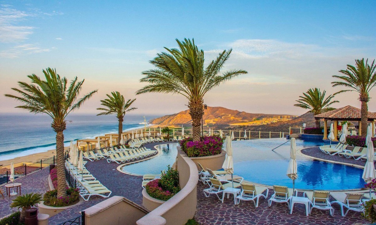 Paraiso Escondido Hotel | First class Golf & Spa resort- All suites with terrace and Pacific Ocean view.