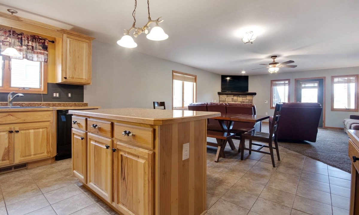 Arkdale Condo | First Floor 3 BR Condo, Northern Bay Golf Course by RedAwning