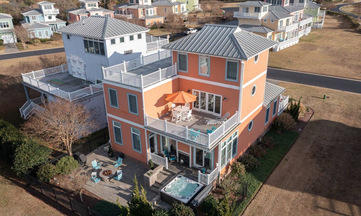 Cape Charles House | First Floor King Suite, Kids Bunk Room ~ Private Beach & Community Pool Access!
