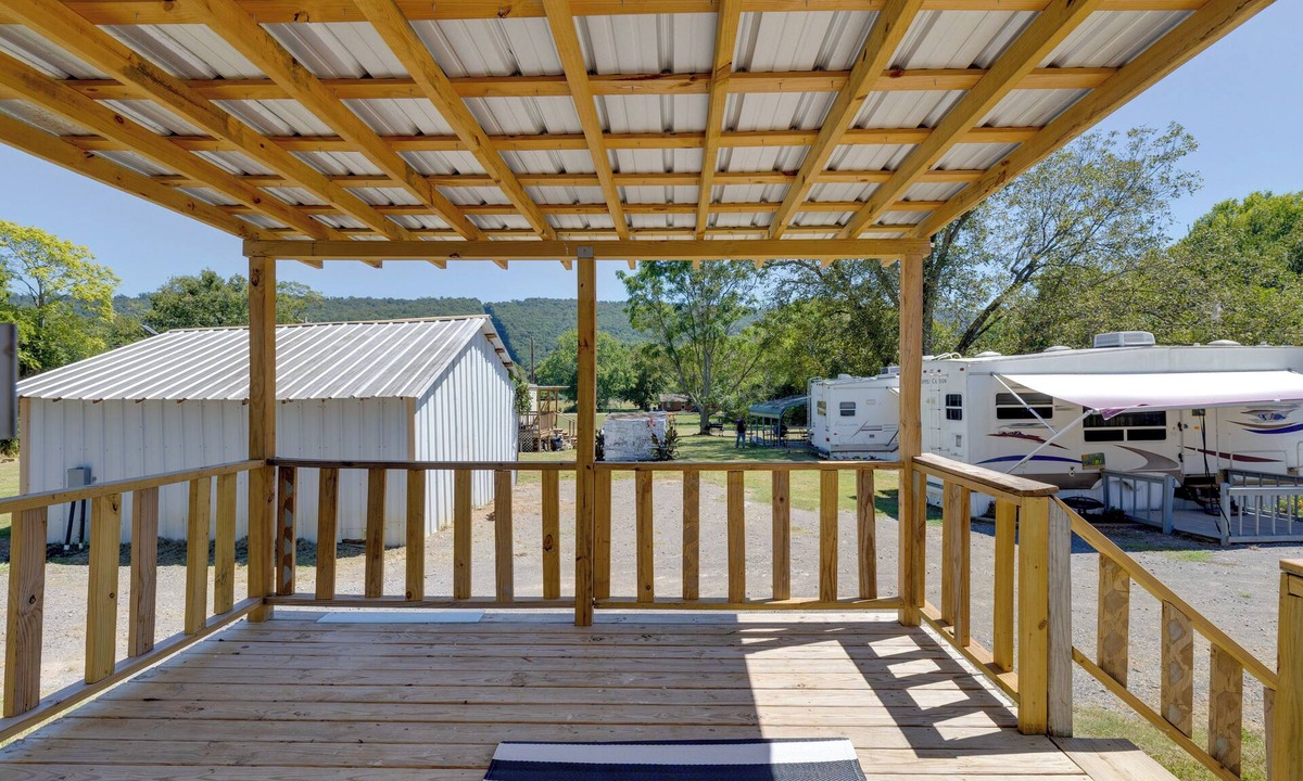 Langston Cottage | Fish & Explore: Wooded Lake Guntersville Retreat