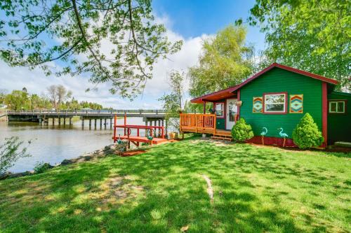 Chiloquin House | Fish & Hike: Peaceful Cabin on Williamson River