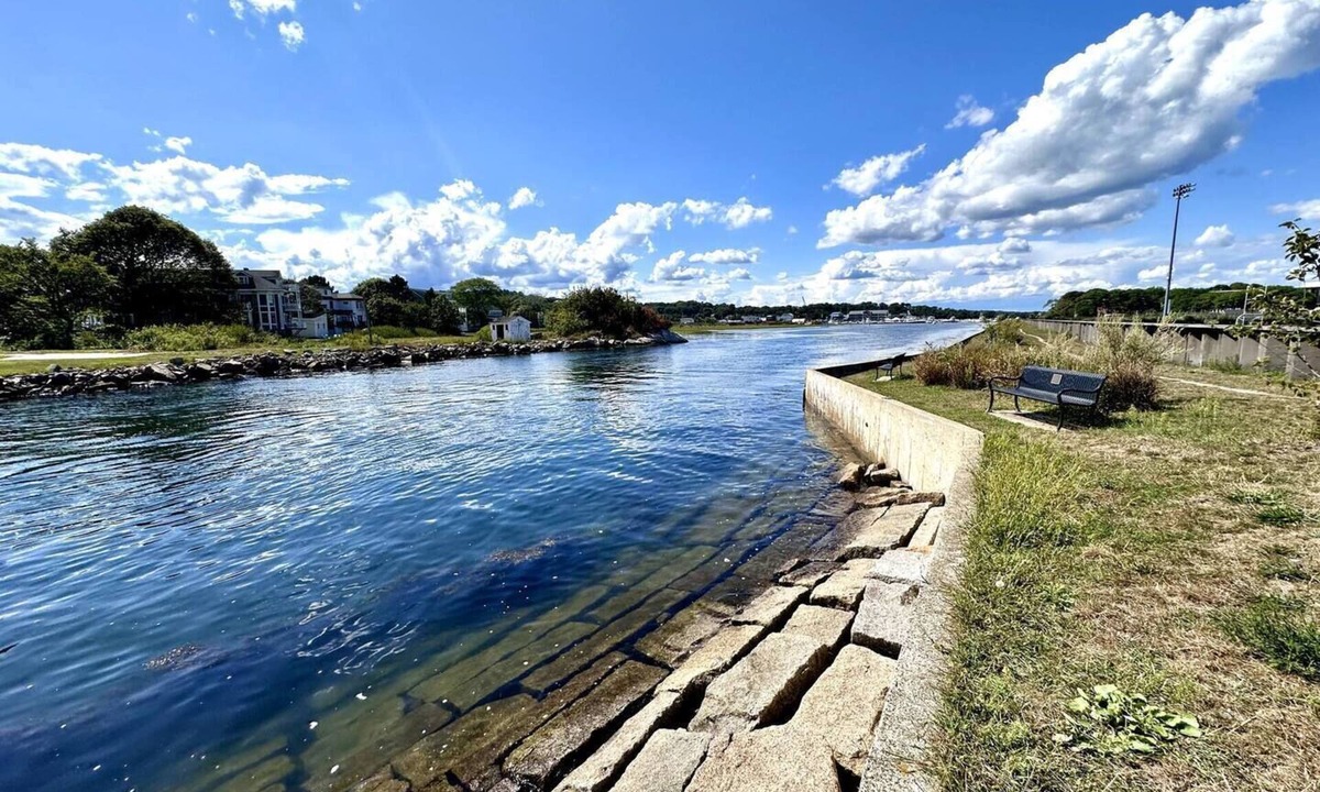 Gloucester Apartment | Fish & Ships on Waterway: Steps to Ocean, Beach, Boulevard, Park, Restaurants